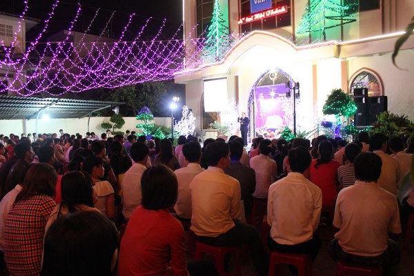  TRUYỀN GIẢNG GI&Aacute;NG SINH TẠI HỘI TH&Aacute;NH LONG TH&Agrave;NH.