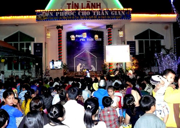 CHI HỘI MA L&Acirc;M &ndash; B&Igrave;NH THUẬN: TƯNG BỪNG TRONG Đ&Ecirc;M TRUYỀN GIẢNG