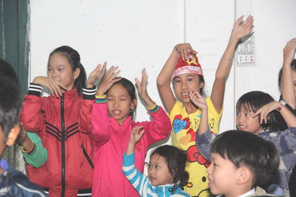 GI&Aacute;NG SINH CHO TRẺ EM MỒ C&Ocirc;I TẠI QUẢNG NAM.