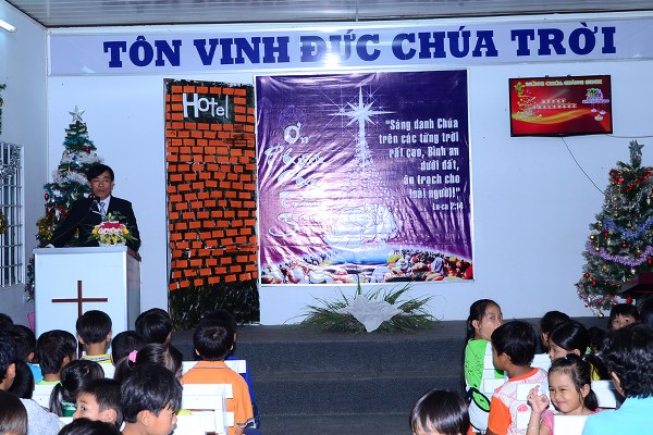 TRUYỀN GIẢNG GI&Aacute;NG SINH TẠI HỘI TH&Aacute;NH TH&Agrave;NH TRUNG &ndash; VĨNH LONG
