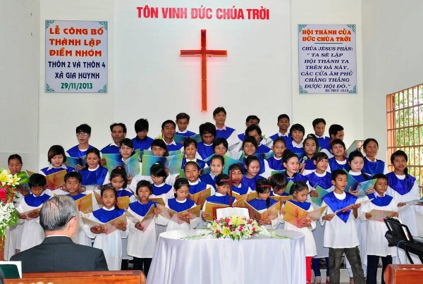 LỄ TH&Agrave;NH LẬP HAI ĐIỂM NH&Oacute;M TẠI B&Igrave;NH THUẬN