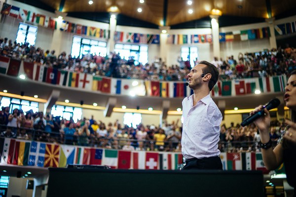 Nick vujicic world tour outreach brazil 2013
