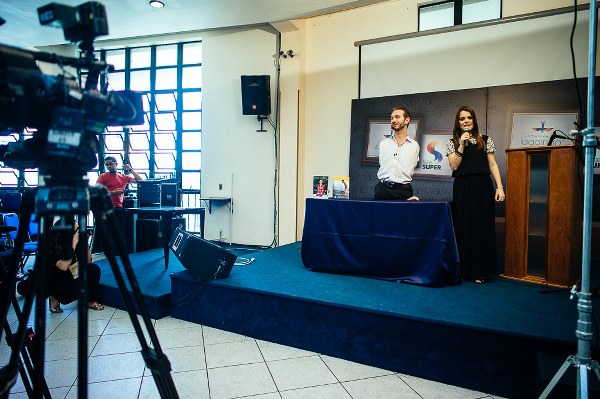 Nick vujicic world tour outreach brazil 2013