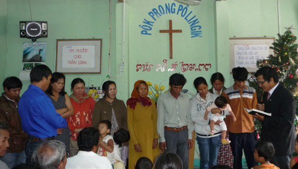 HỘI THÁNH NGƯỜI CHĂM: GIÁNG SINH TRONG ƠN CỦA CỨU CHÚA