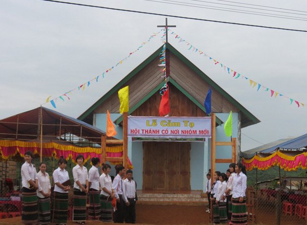 TỈNH ĐĂK N&Ocirc;NG: LỄ CẢM TẠ TẠI ĐIỂM NH&Oacute;M TIN L&Agrave;NH BU SR&Ecirc; I