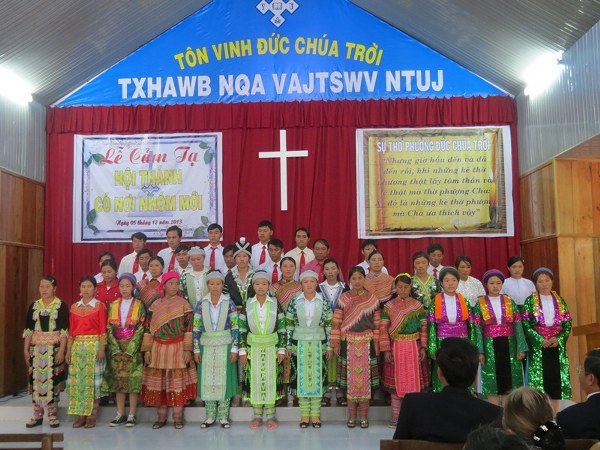 LỄ CẢM TẠ TẠI ĐIỂM NH&Oacute;M TIN L&Agrave;NH ĐĂK C&Uacute;C - ĐĂK N&Ocirc;NG
