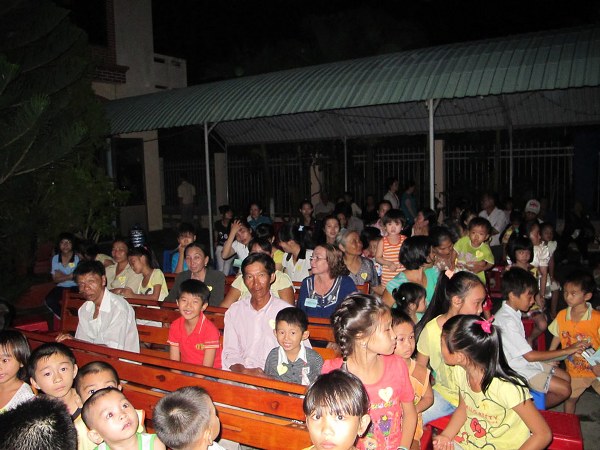 TRUYỀN GIẢNG GI&Aacute;NG SINH 2013 TẠI HỘI TH&Aacute;NH MỘC H&Oacute;A &ndash; LONG AN.