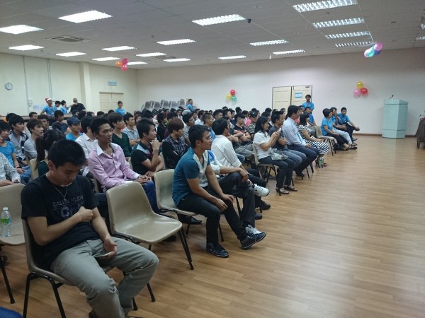 Chung Vui Gi&aacute;ng Sinh C&ugrave;ng Hội Th&aacute;nh Lời Sự Sống Việt Nam Tại Moscow, Malaysia, Australia, H&agrave;n Quốc