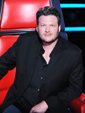 &lsquo;The Voice&rsquo; Biểu Diễn Th&aacute;nh Ca Kh&ocirc;ng C&oacute; Từ &lsquo;Ch&uacute;a&rsquo; Khiến Nhiều Fan H&acirc;m Mộ Tức Giận