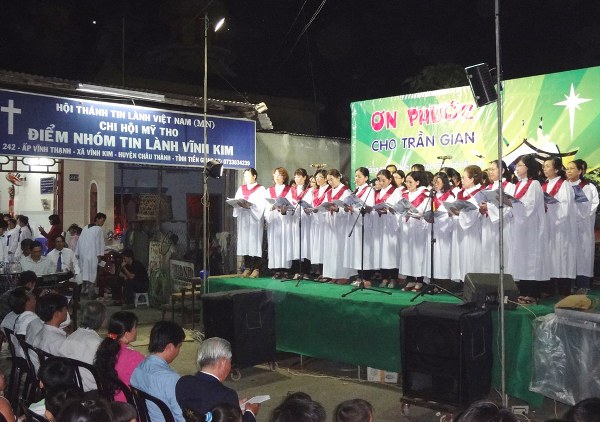 TRUYỀN GIẢNG MỪNG CH&Uacute;A GI&Aacute;NG SINH TẠI ĐIỂM NH&Oacute;M VĨNH KIM - MỸ THO.
