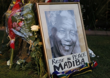 nelson mandela v&agrave; đức tin mạnh mẽ của &ocirc;ng, tin l&agrave;nh