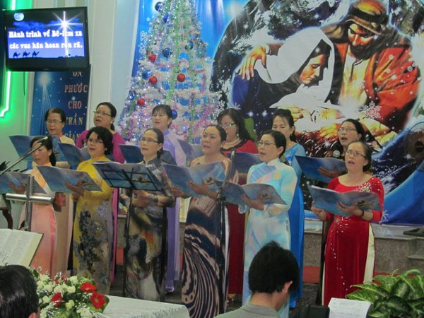 TRUYỀN GIẢNG GI&Aacute;NG SINH TẠI CHI HỘI LAGI &ndash; B&Igrave;NH THUẬN