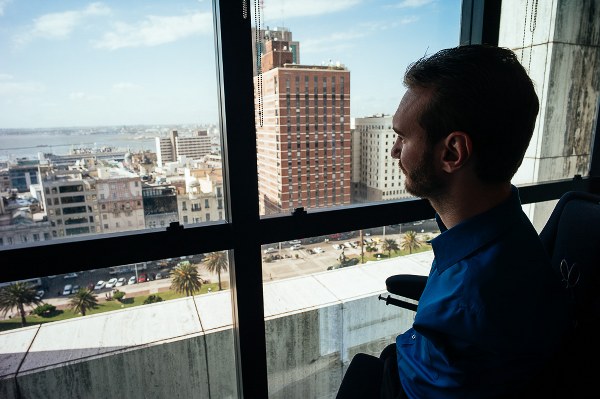 nick vujicic, uruguay, worldoutreach tour,