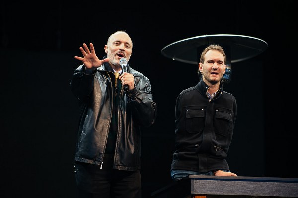 nick vujicic, uruguay, worldoutreach tour,