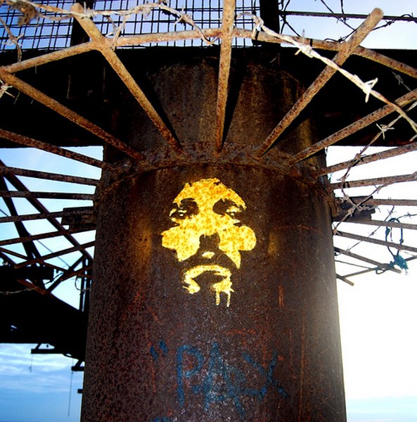 chia sẻ ph&uacute;c &acirc;m qua nghệ thuật graffiti