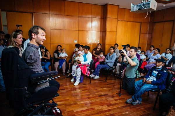 h&agrave;nh tr&igrave;nh nam mỹ, World Outreach Tour, nick vujicic, bolivia