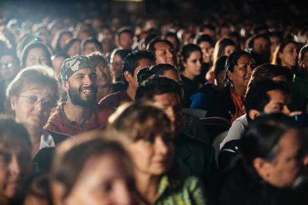 h&agrave;nh tr&igrave;nh nam mỹ, World Outreach Tour, nick vujicic, bolivia