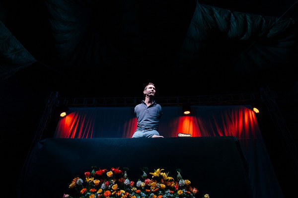 h&agrave;nh tr&igrave;nh nam mỹ, World Outreach Tour, nick vujicic, bolivia