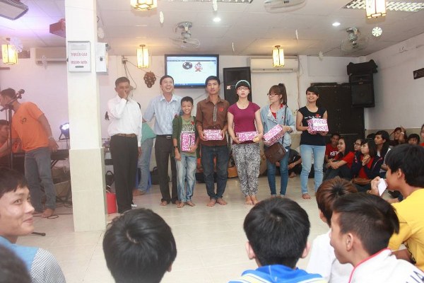 CHƯƠNG TRÌNH TRUYỀN GIẢNG GIÁNG SINH CỦA BTN SI-ÔN