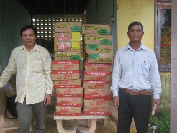chia sẻ t&igrave;nh thương với c&aacute;c t&iacute;n hữu v&agrave; đồng b&agrave;o người H&rsquo;r&ecirc;
