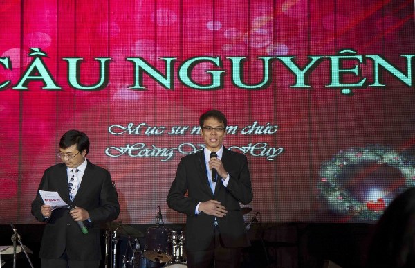 56 Th&acirc;n Hữu Tiếp Nhận Ch&uacute;a Trong Đ&ecirc;m R&eacute;t Buốt Tại Thủ Đ&ocirc;