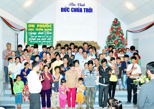 TRUYỀN GIẢNG GI&Aacute;NG SINH TẠI HỘI TH&Aacute;NH KẾ S&Aacute;CH - S&Oacute;C TRĂNG