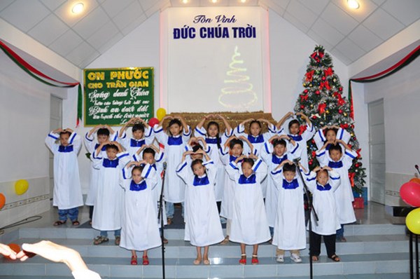 TRUYỀN GIẢNG GI&Aacute;NG SINH TẠI HỘI TH&Aacute;NH KẾ S&Aacute;CH - S&Oacute;C TRĂNG