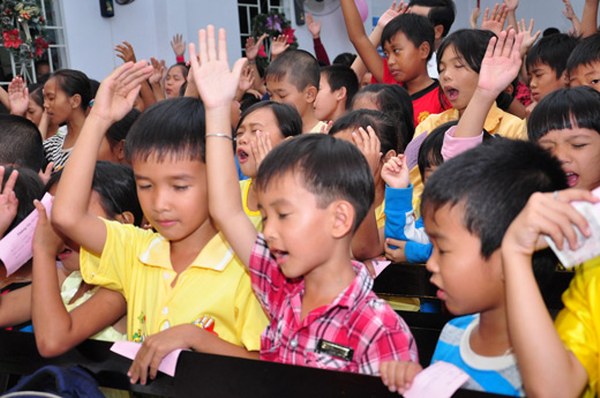 TRUYỀN GIẢNG GI&Aacute;NG SINH TẠI HỘI TH&Aacute;NH KẾ S&Aacute;CH - S&Oacute;C TRĂNG