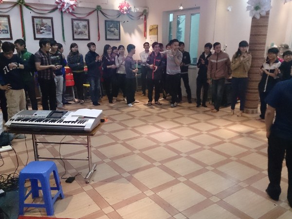 Mối Quan Hệ Với Ch&uacute;a V&agrave; Với Nhau-Buổi Nh&oacute;m Thanh Ni&ecirc;n 04/01/2014