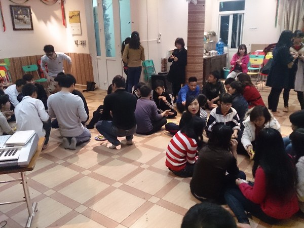 Mối Quan Hệ Với Ch&uacute;a V&agrave; Với Nhau-Buổi Nh&oacute;m Thanh Ni&ecirc;n 04/01/2014