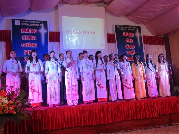T&ocirc;̉ng K&ecirc;́t Chương Tr&igrave;nh Gi&aacute;ng Sinh 2013 Tại HTTL Ki&ecirc;́n An