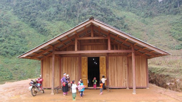 kh&ocirc;ng khí đón giáng sinh của các tín hữu H&rsquo;m&ocirc;ng tại tỉnh Bắc Kạn