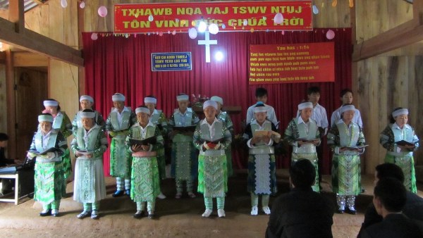 kh&ocirc;ng khí đón giáng sinh của các tín hữu H&rsquo;m&ocirc;ng tại tỉnh Bắc Kạn