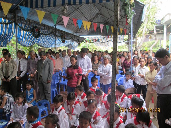 42 TH&Acirc;N HỮU TIN CH&Uacute;A TẠI ĐIỂM NH&Oacute;M TẦM VU - CẦN THƠ.