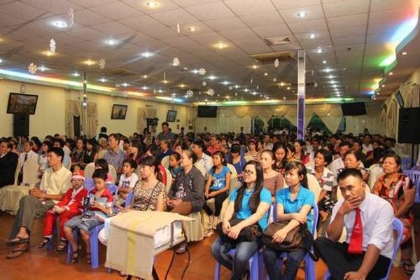 chương trình truyền giảng Thánh Nhạc Mừng Chúa Giáng sinh Hội Thánh Phúc Âm Toàn vẹn Việt Nam