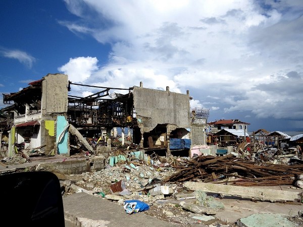 V&agrave;i Ghi Nhận Sau Chuyến Thăm Người D&acirc;n Ở Tacloban &ndash; Philippines Sau B&atilde;o Hải Yến 8/11/2013