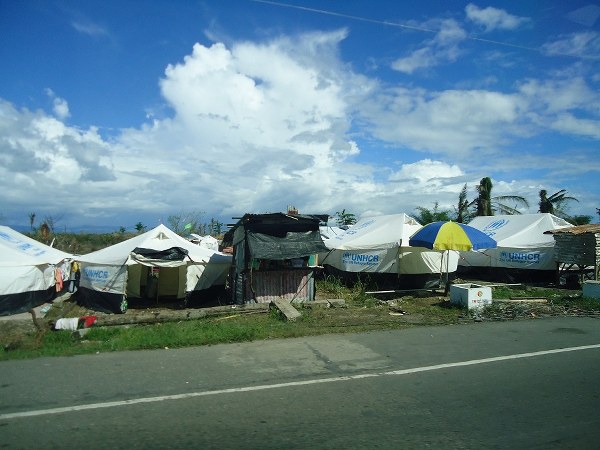 V&agrave;i Ghi Nhận Sau Chuyến Thăm Người D&acirc;n Ở Tacloban &ndash; Philippines Sau B&atilde;o Hải Yến 8/11/2013