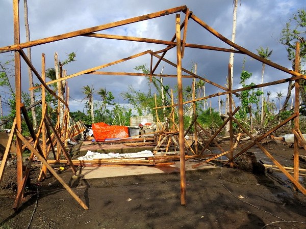 V&agrave;i Ghi Nhận Sau Chuyến Thăm Người D&acirc;n Ở Tacloban &ndash; Philippines Sau B&atilde;o Hải Yến 8/11/2013