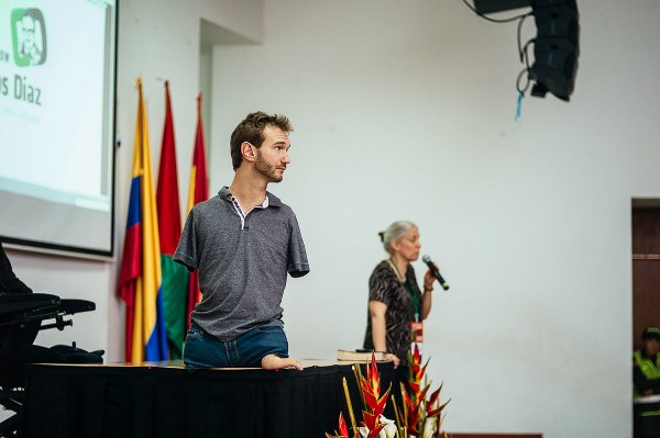 nam mỹ,bolivia,nick vujicic,world outreach tour,h&agrave;nh tr&igrave;nh, colombia