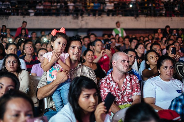 nam mỹ,bolivia,nick vujicic,world outreach tour,h&agrave;nh tr&igrave;nh, colombia