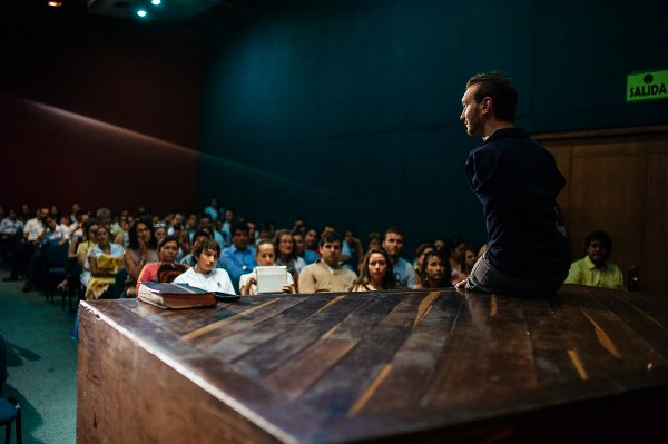 nam mỹ,bolivia,nick vujicic,world outreach tour,h&agrave;nh tr&igrave;nh, colombia