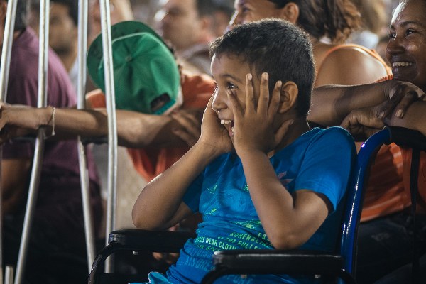 nam mỹ,bolivia,nick vujicic,world outreach tour,h&agrave;nh tr&igrave;nh, colombia