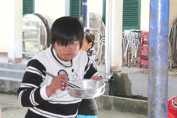 BỮA ĂN CUỐI NĂM (AL) CHO NGƯỜI T&Acirc;M THẦN TẠI QUẢNG NAM.