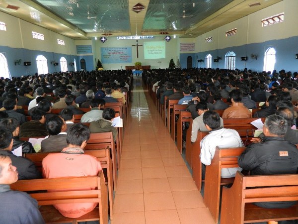 CHƯƠNG TR&Igrave;NH BỒI DƯỠNG CHẤP SỰ NĂM 2014 TẠI GIA LAI
