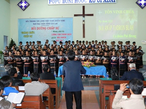 CHƯƠNG TR&Igrave;NH BỒI DƯỠNG CHẤP SỰ NĂM 2014 TẠI GIA LAI