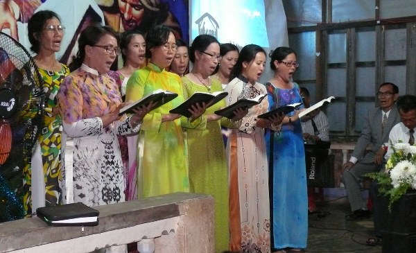 ĐIỂM NH&Oacute;M THUẬN H&Ograve;A &ndash; B&Igrave;NH THUẬN: M&Ugrave;A GI&Aacute;NG SINH TRONG PHƯỚC HẠNH