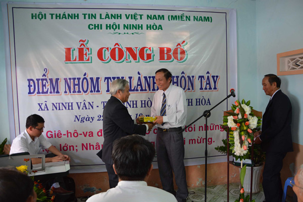 LỄ C&Ocirc;NG BỐ ĐIỂM NH&Oacute;M TIN L&Agrave;NH TH&Ocirc;N T&Acirc;Y, X&Atilde; NINH V&Acirc;N, TỈNH KH&Aacute;NH H&Ograve;A