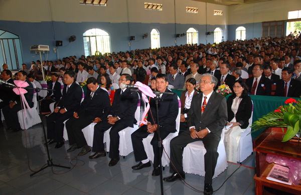 LỄ TẤN PHONG MỤC SƯ TẠI NH&Agrave; THỜ PLEI BRENG, TỈNH GIA LAI