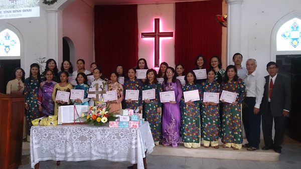 TỐT NGHIỆP CHƯƠNG TR&Igrave;NH &ldquo;NGƯỜI NỮ TRONG NH&Agrave; CH&Uacute;A&rdquo; TẠI B&Igrave;NH ĐỊNH