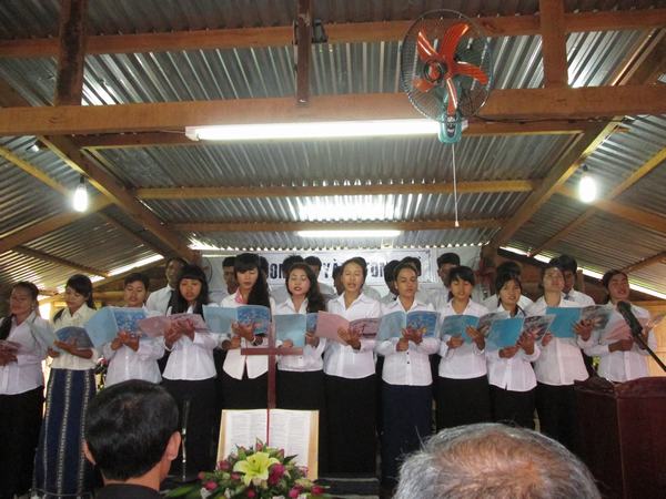 Ban hát Chi Hội Kon Đố Đinh Văn